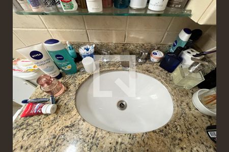 Apartamento para alugar com 144m², 3 quartos e 3 vagas Apartamento para alugar com 144m², 3 quartos e 3 vagasBanheiro da Suíte 1