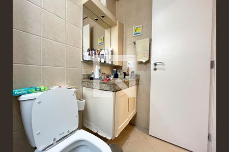 Apartamento para alugar com 144m², 3 quartos e 3 vagas Apartamento para alugar com 144m², 3 quartos e 3 vagasBanheiro da Suíte 1