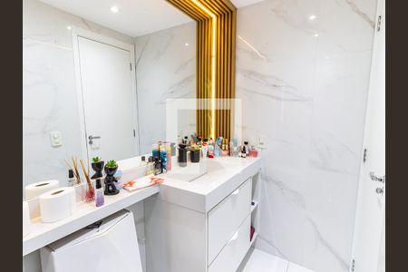 Apartamento à venda com 67m², 2 quartos e 1 vaga Apartamento à venda com 67m², 2 quartos e 1 vagaBanheiro da Suíte