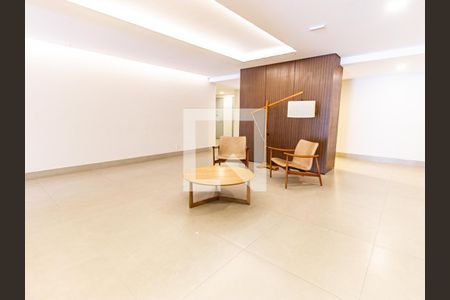 Apartamento à venda com 67m², 2 quartos e 1 vaga Apartamento à venda com 67m², 2 quartos e 1 vagaÁrea comum - Hall