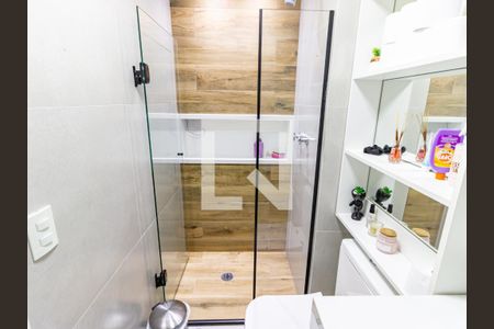 Apartamento à venda com 67m², 2 quartos e 1 vaga Apartamento à venda com 67m², 2 quartos e 1 vagaBanheiro