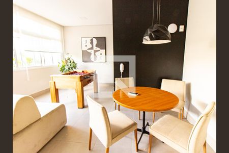 Apartamento à venda com 67m², 2 quartos e 1 vaga Apartamento à venda com 67m², 2 quartos e 1 vagaÁrea comum - Salão de jogos