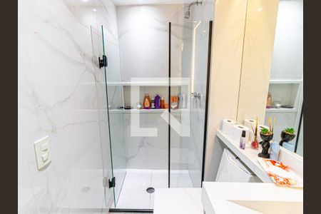 Apartamento à venda com 67m², 2 quartos e 1 vaga Apartamento à venda com 67m², 2 quartos e 1 vagaBanheiro da Suíte