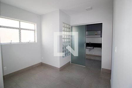 Sala de apartamento à venda com 2 quartos, 70m² em Anchieta, Belo Horizonte