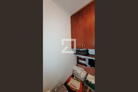 Casa de condomínio à venda com 250m², 4 quartos e 4 vagas Casa de condomínio à venda com 250m², 4 quartos e 4 vagasQuarto de Serviço