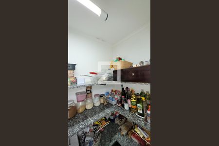 Casa de condomínio à venda com 250m², 4 quartos e 4 vagas Casa de condomínio à venda com 250m², 4 quartos e 4 vagasDespensa