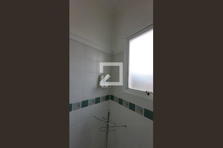 Casa de condomínio à venda com 250m², 4 quartos e 4 vagas Casa de condomínio à venda com 250m², 4 quartos e 4 vagasBanheiro