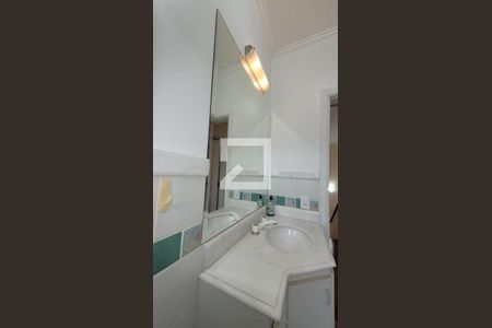 Casa de condomínio à venda com 250m², 4 quartos e 4 vagas Casa de condomínio à venda com 250m², 4 quartos e 4 vagasBanheiro