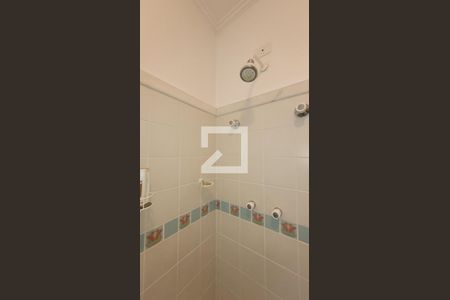 Casa de condomínio à venda com 250m², 4 quartos e 4 vagas Casa de condomínio à venda com 250m², 4 quartos e 4 vagasBanheiro da Suíte 1