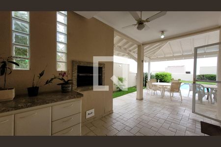 Casa de condomínio à venda com 250m², 4 quartos e 4 vagas Casa de condomínio à venda com 250m², 4 quartos e 4 vagasÁrea gourmet