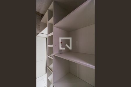 Apartamento para alugar com 100m², 2 quartos e 1 vagaCloset da suíte