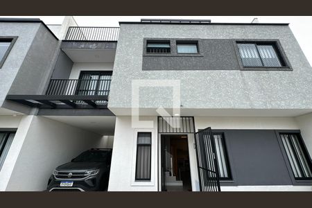 Casa à venda com 166m², 3 quartos e 4 vagas Casa à venda com 166m², 3 quartos e 4 vagasÁrea Externa