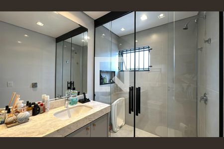 Casa à venda com 166m², 3 quartos e 4 vagas Casa à venda com 166m², 3 quartos e 4 vagasBanheiro