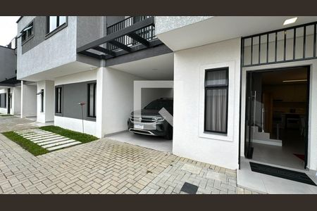 Casa à venda com 166m², 3 quartos e 4 vagas Casa à venda com 166m², 3 quartos e 4 vagasÁrea Externa