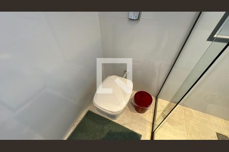 Casa à venda com 166m², 3 quartos e 4 vagas Casa à venda com 166m², 3 quartos e 4 vagasBanheiro