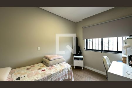 Casa à venda com 166m², 3 quartos e 4 vagas Casa à venda com 166m², 3 quartos e 4 vagasQuarto