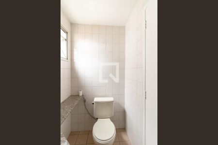 Apartamento à venda com 77m², 2 quartos e 1 vaga Apartamento à venda com 77m², 2 quartos e 1 vagaBanheiro do Quarto 1