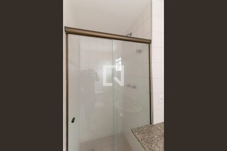Apartamento à venda com 77m², 2 quartos e 1 vaga Apartamento à venda com 77m², 2 quartos e 1 vagaBanheiro do Quarto 1