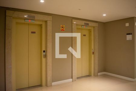 Apartamento à venda com 60m², 2 quartos e 1 vagaElevadores