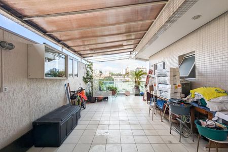 Apartamento à venda com 190m², 3 quartos e 2 vagasVaranda