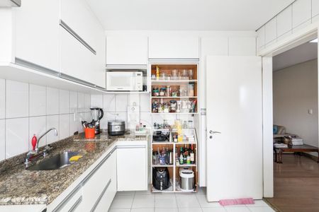 Apartamento à venda com 190m², 3 quartos e 2 vagasCozinha