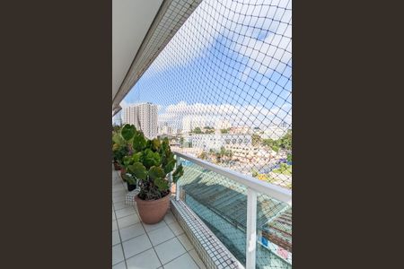 Apartamento à venda com 190m², 3 quartos e 2 vagasVaranda