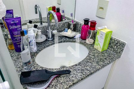 Apartamento para alugar com 65m², 2 quartos e 1 vagaBanheiro da Suíte