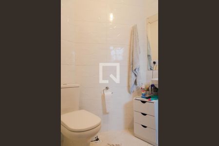 Casa à venda com 460m², 5 quartos e 6 vagas Casa à venda com 460m², 5 quartos e 6 vagasBanheiro Suíte 3