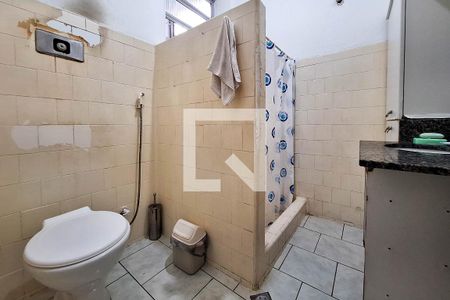 Banheiro de apartamento à venda com 1 quarto, 68m² em Icaraí, Niterói