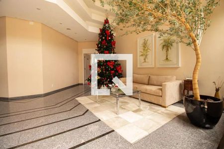 Apartamento à venda com 240m², 5 quartos e 3 vagas Apartamento à venda com 240m², 5 quartos e 3 vagasHall de entrada