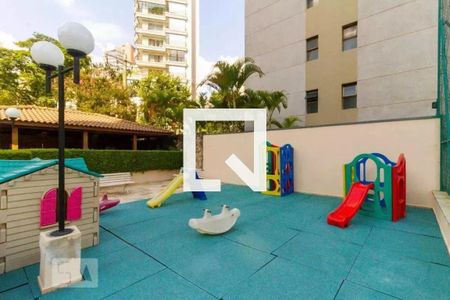 Apartamento à venda com 240m², 5 quartos e 3 vagas Apartamento à venda com 240m², 5 quartos e 3 vagasÁrea comum - Playground