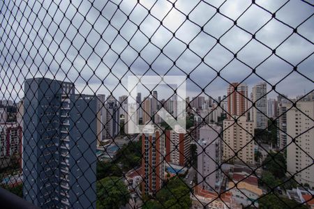 Apartamento à venda com 240m², 5 quartos e 3 vagas Apartamento à venda com 240m², 5 quartos e 3 vagasVaranda da Suíte 1 - Vista