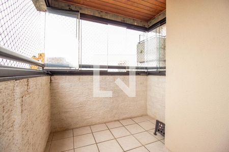 Apartamento à venda com 240m², 5 quartos e 3 vagas Apartamento à venda com 240m², 5 quartos e 3 vagasVaranda da Suíte 1