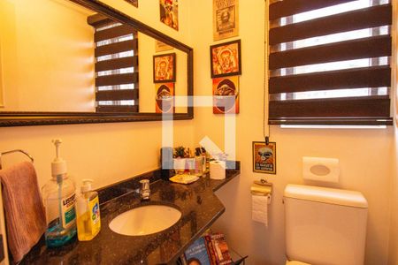 Apartamento à venda com 240m², 5 quartos e 3 vagas Apartamento à venda com 240m², 5 quartos e 3 vagasLavabo