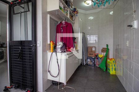 Apartamento à venda com 240m², 5 quartos e 3 vagas Apartamento à venda com 240m², 5 quartos e 3 vagasÁrea de Serviço