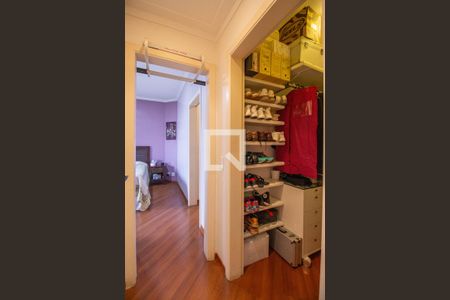 Apartamento à venda com 240m², 5 quartos e 3 vagas Apartamento à venda com 240m², 5 quartos e 3 vagasSuíte 1