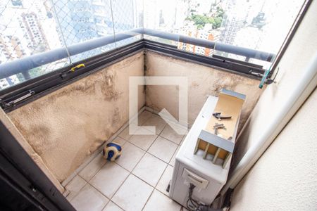 Apartamento à venda com 240m², 5 quartos e 3 vagas Apartamento à venda com 240m², 5 quartos e 3 vagasVaranda da Suíte 4