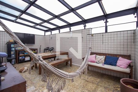 Apartamento à venda com 240m², 5 quartos e 3 vagas Apartamento à venda com 240m², 5 quartos e 3 vagasÁrea comum do apartamento