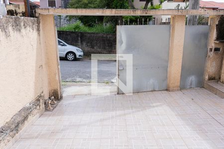 Vista sala de casa para alugar com 1 quarto, 60m² em Parque Ipe, São Paulo