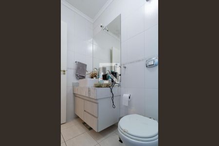 Casa à venda com 160m², 3 quartos e 2 vagasBanheiro 