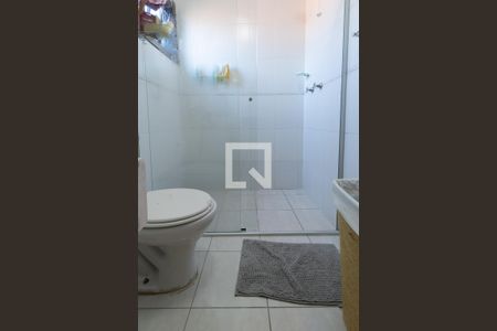 Casa à venda com 160m², 3 quartos e 2 vagasBanheiro 