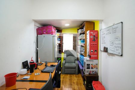 Casa à venda com 139m², 4 quartos e 2 vagasQuarto 3