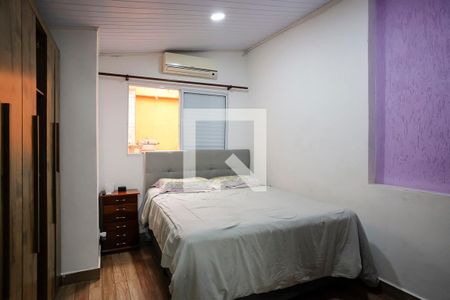 Casa à venda com 139m², 4 quartos e 2 vagasSuíte 2