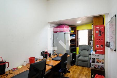 Casa à venda com 139m², 4 quartos e 2 vagasQuarto 3