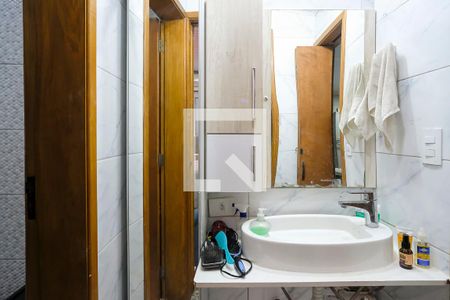 Casa à venda com 139m², 4 quartos e 2 vagasBanheiro da Suíte 2