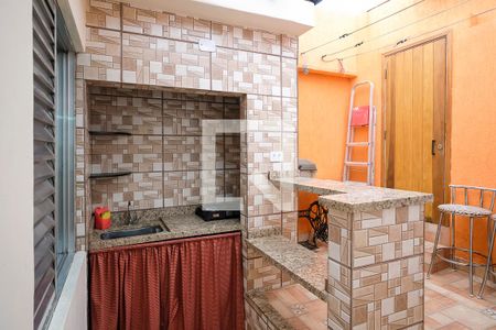 Casa à venda com 139m², 4 quartos e 2 vagasQuintal
