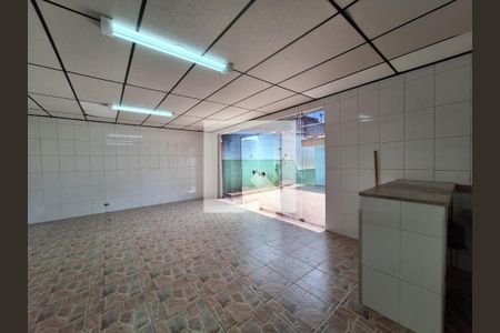 Casa à venda com 245m², 4 quartos e 3 vagas Casa à venda com 245m², 4 quartos e 3 vagasFoto 21