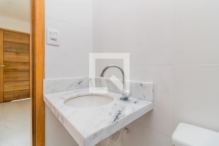 Banheiro de apartamento para alugar com 1 quarto, 34m² em Vila Ivone, São Paulo