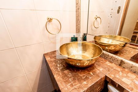 Casa para alugar com 1300m², 6 quartos e 6 vagas Casa para alugar com 1300m², 6 quartos e 6 vagasBanheiro 1