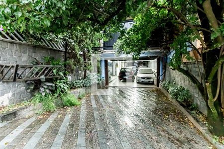 Casa para alugar com 1300m², 6 quartos e 6 vagas Casa para alugar com 1300m², 6 quartos e 6 vagasGaragem